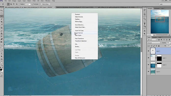 合成在海上被鲨鱼追逐的小孩子_我爱模板网